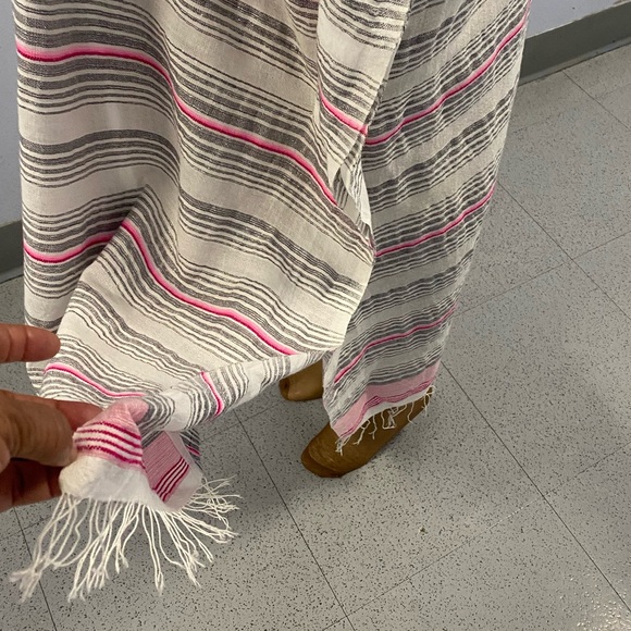 NWOT Striped Pink and Silver Women's Swim Cover-Up Size Small Pit To Pit 27” - Picture 5 of 6